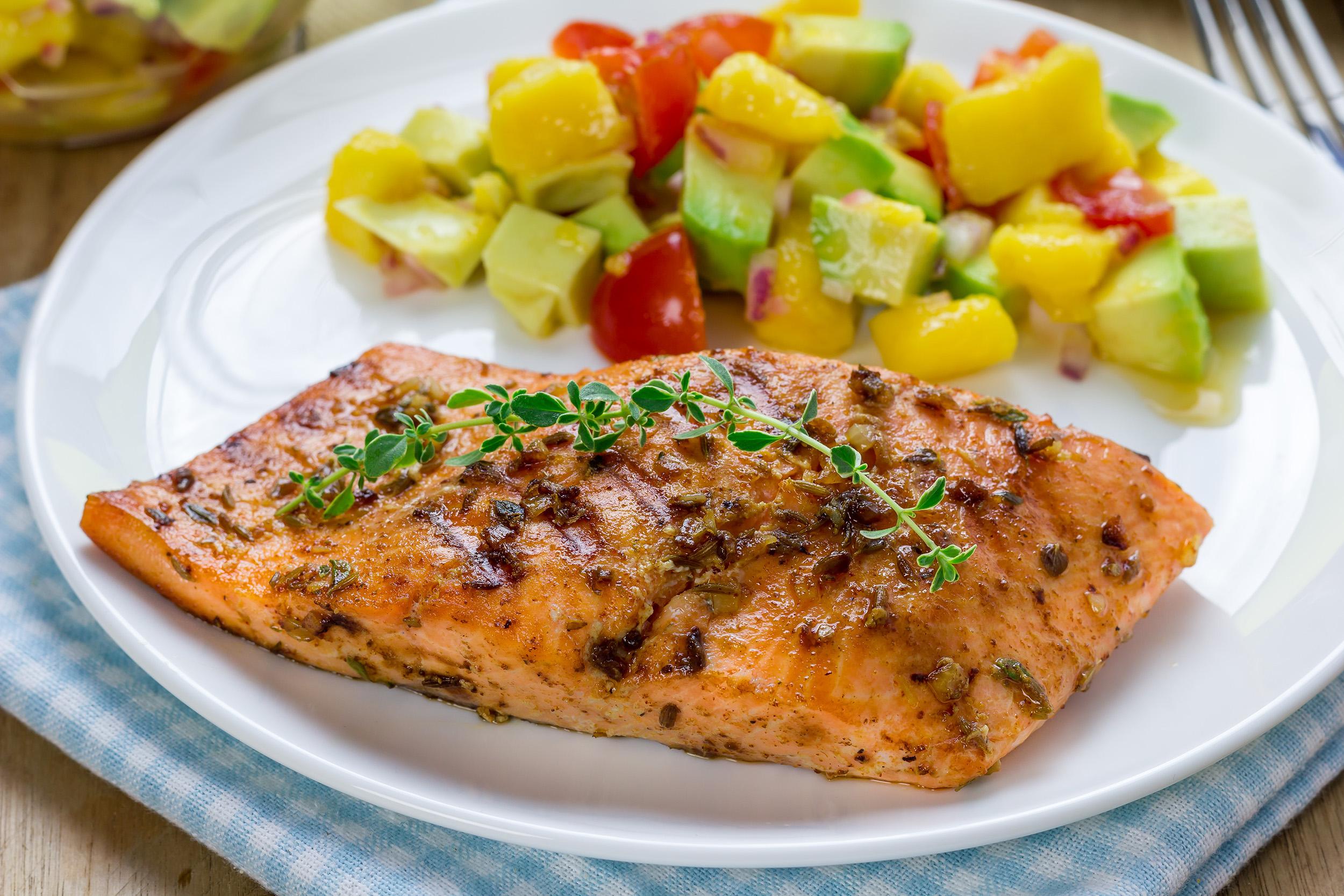 Boneless Skinless Salmon Chum 4oz