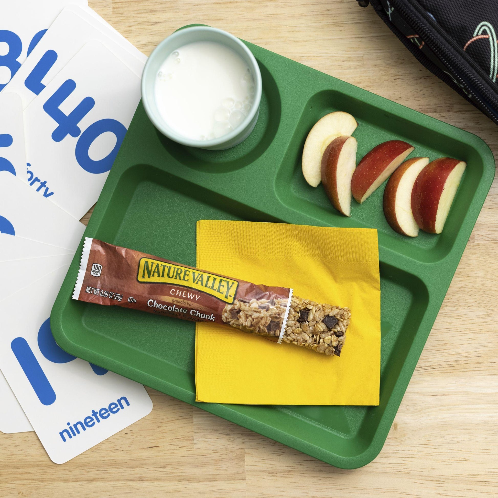 * Chewy Chocolate Chip Granola Bar