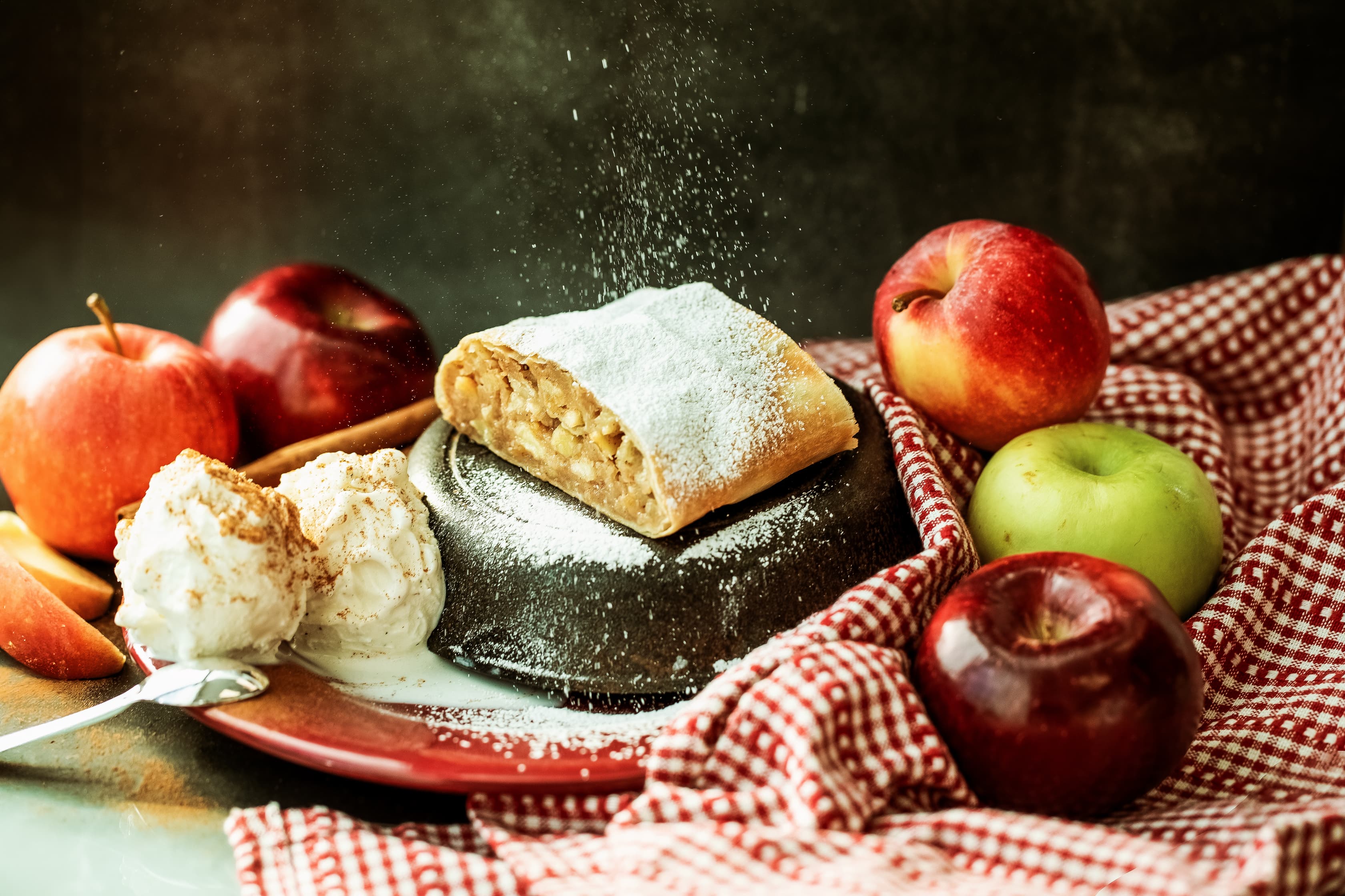 Little Austria Traditional Apple Strudel, Petite Cut — Case of 64