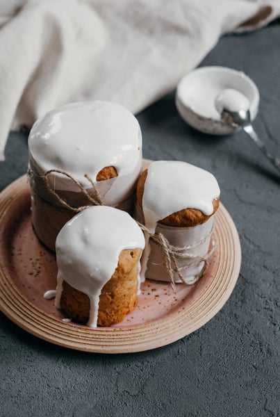 White Chocolate Designer Dessert Sauce