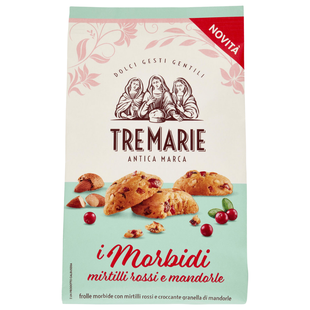 Soft Cookies with Red Berries and Almonds