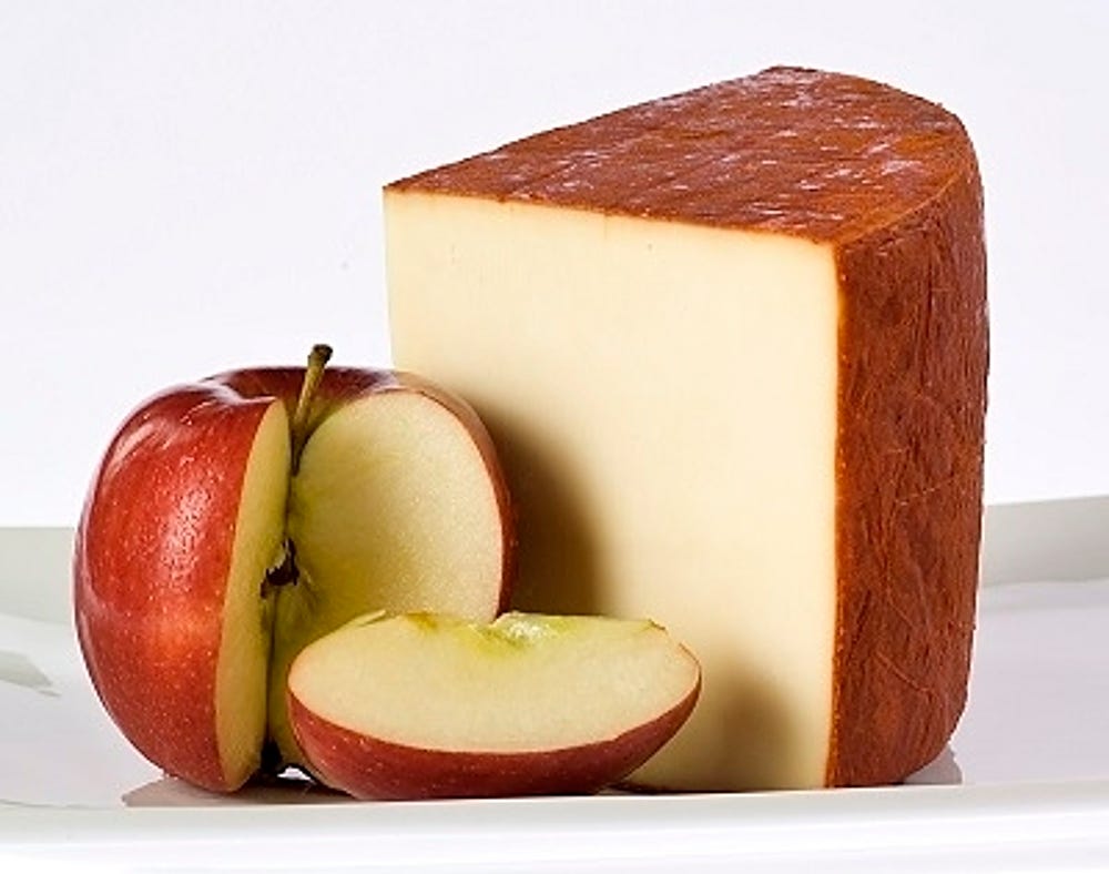 Smoked Apple Cheddar Wedge