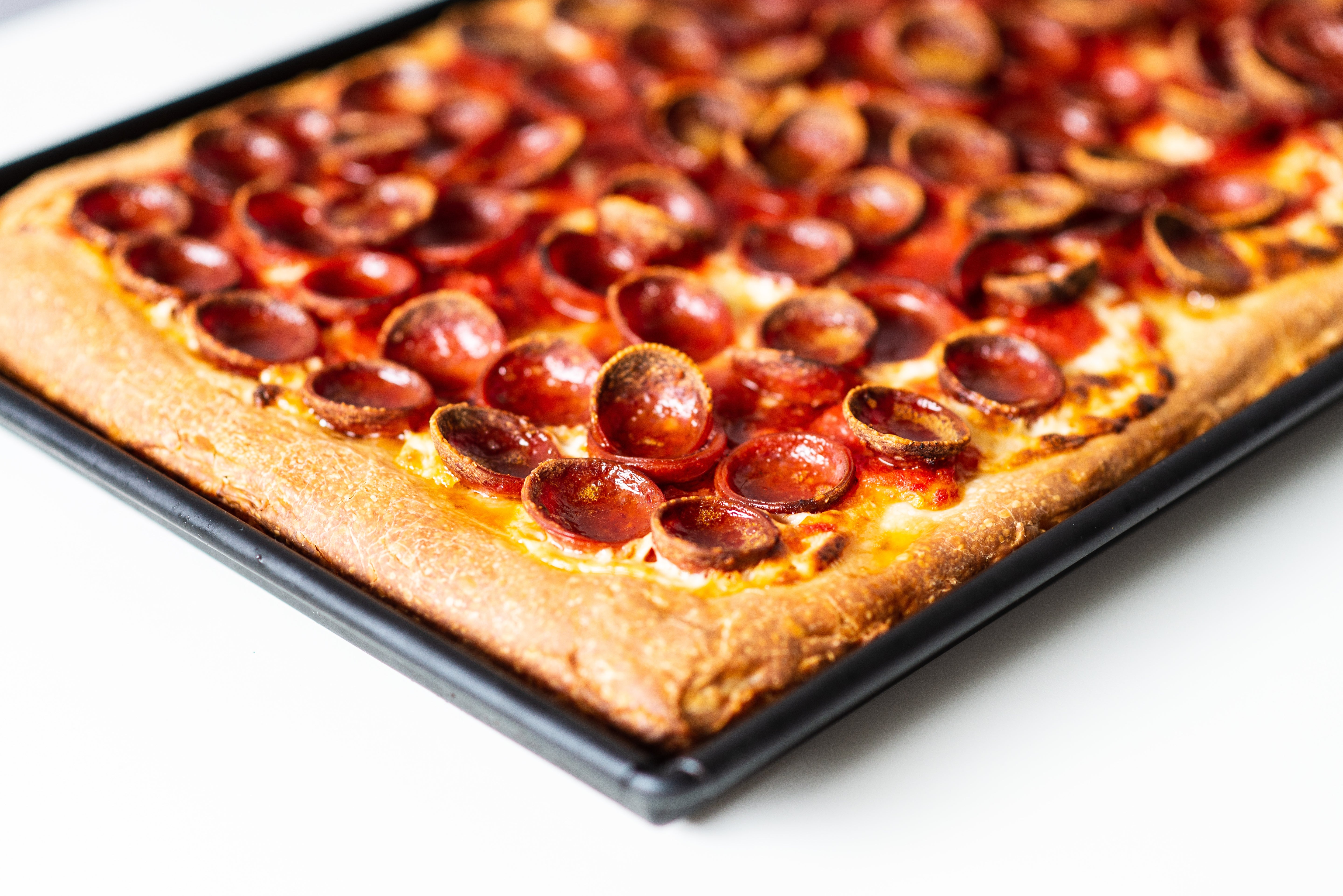 Rosa Grande Thick Cup Pepperoni for Pizza