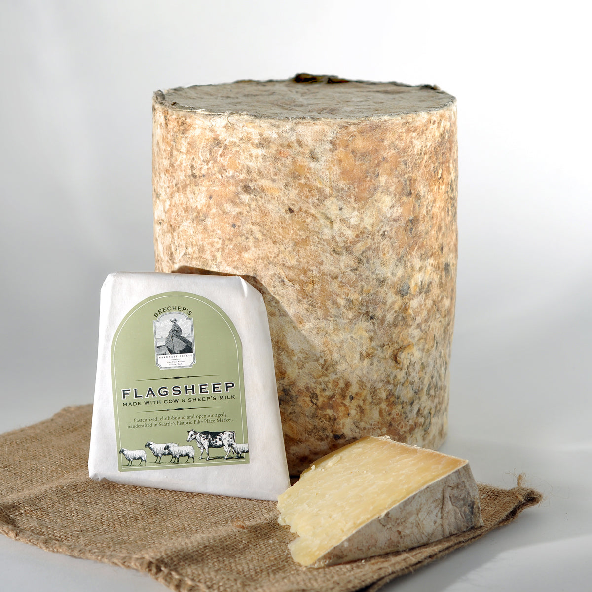 Flagship Reserve Clothbound Cheddar