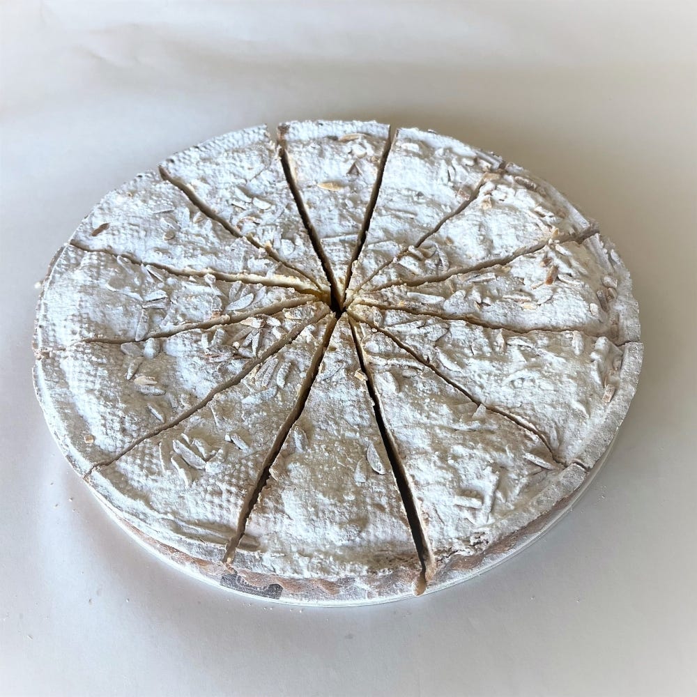 Grandmother Cake 12 Slices