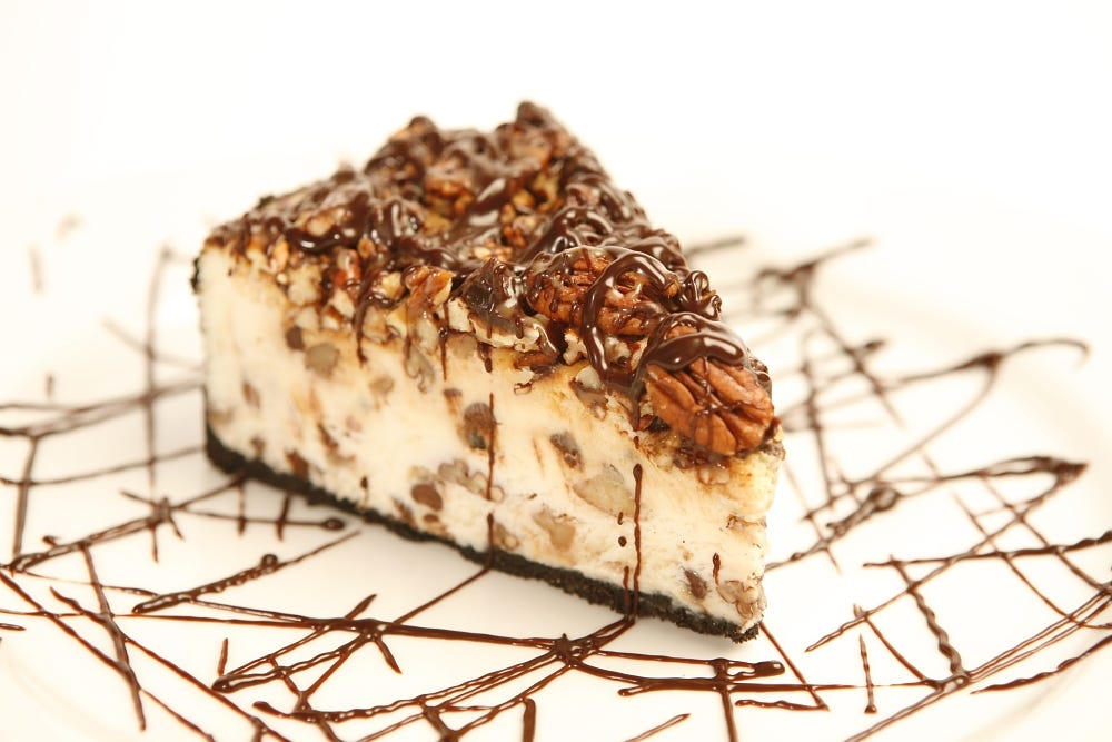 Turtle Cheesecake 14 Slices
